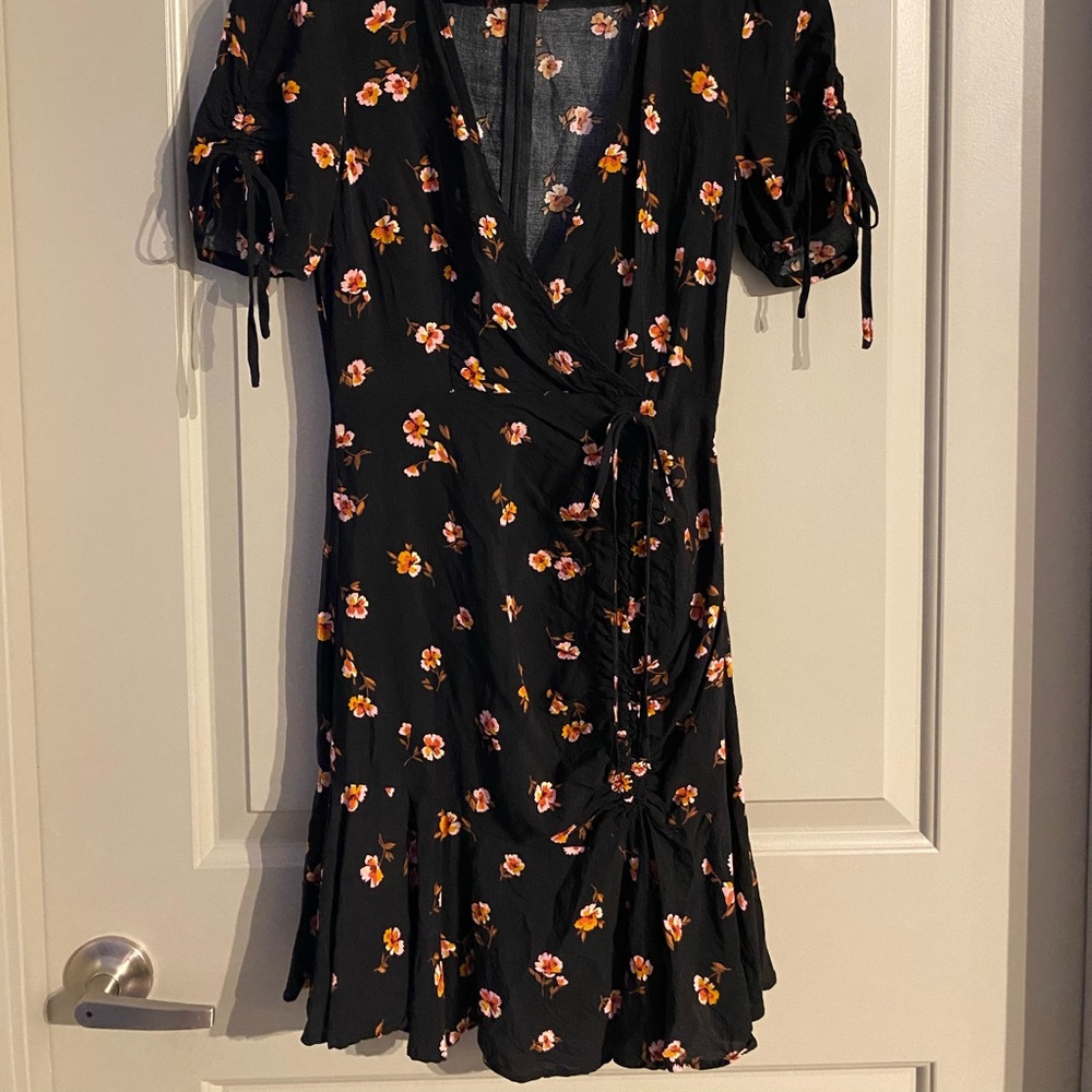 FOREVER 21 DRESS